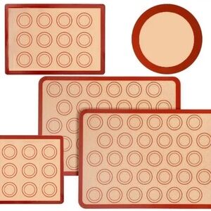 Red and Cream Silicone Baking Mat Set